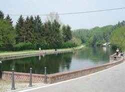 navigazione battelli naviglio grande aprile 2010