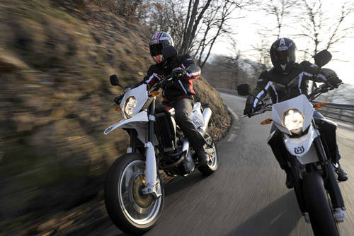 presentazione moto husqvarna valcuvia 2010