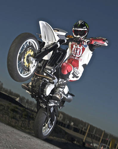 presentazione moto husqvarna valcuvia 2010