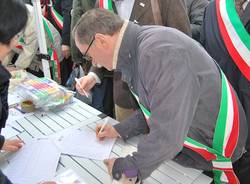 protesta sindaci lombardia a milano