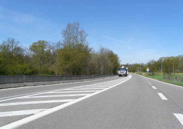 rotonda besnate a26 uscita autostrada