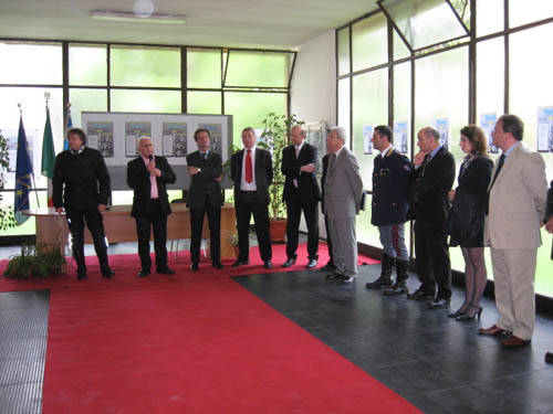 tutti insieme sulla strada isis daverio moto club polizia studenti varese