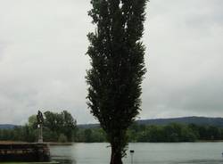 acqua alta lago angera