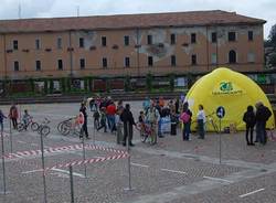 bimbinbici piazza repubblica 2010 varese biciletta 