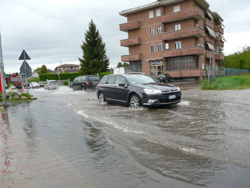 pioggia allagamenti strada morazzone gazzada