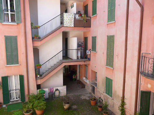 Biumo morto incendio case Aler