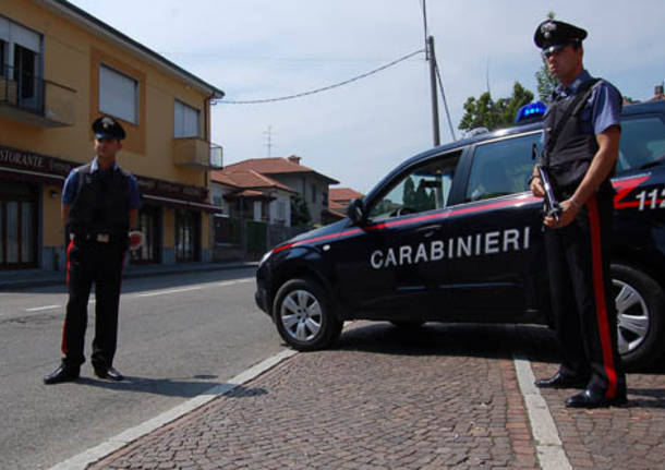 carabinieri posto di blocco castellanza sparatoria giugno 2010