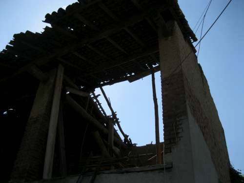 crollo tetto cascina burattana 4-6-2010