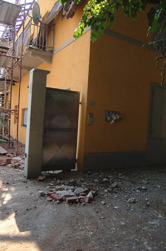 crollo tetto via sicilia busto arsizio