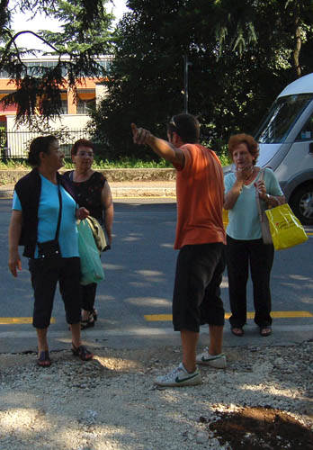 lavori rotonda cassano magnago via moro via 4 novembre parco falcone borsellino giugno 2010