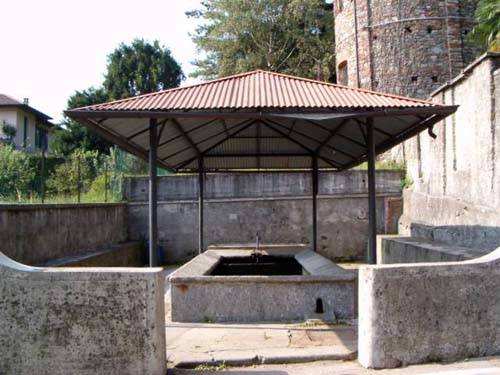 luoghi del cuore 2010 lavatoio cuirone vergiate