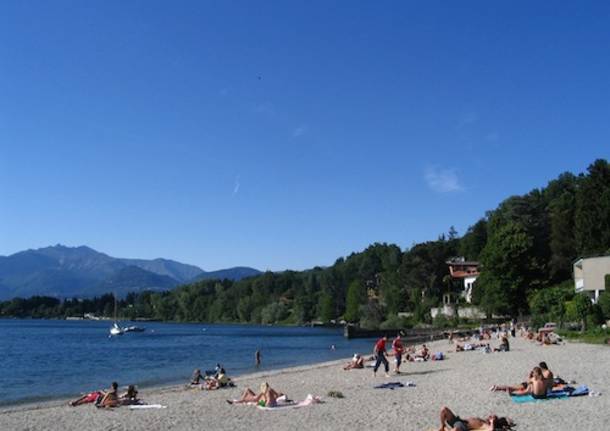 Spiaggia di Reno di Leggiuno (varese)