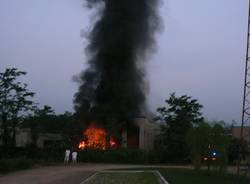 incendio industria vernici