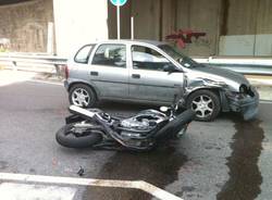 incidente gazzada schianno auto moto polizia locale