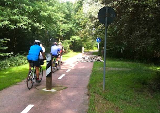 Eternita ciclabile lago varese