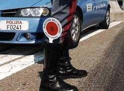 polizia apertura auto pirata