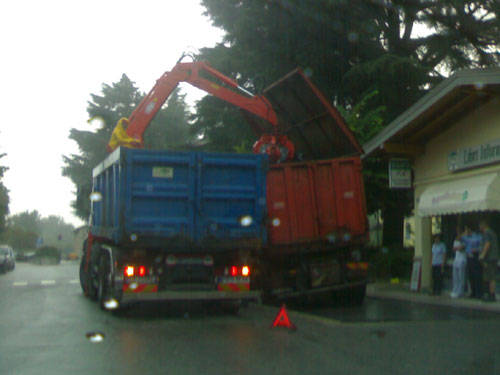 camion incastrato besozzo