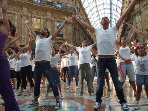 flash mob laura pausini