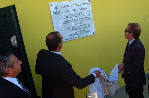 inaugurazione asilo lonate ceppino la casa fatata roberto maroni massimo colombo