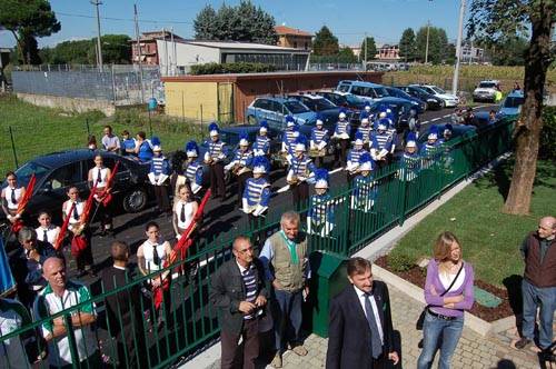 inaugurazione asilo lonate ceppino la luna fatata roberto maroni massimo colombo