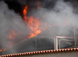 incendio castellanza azienda tessile bluref settembre 2010