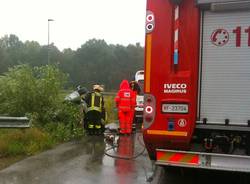 incidente capolago macchina ribaltata