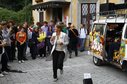 moa music on air villa erba como musica