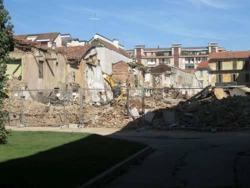 piazza vittorio emenuale ii via solferino lavori soceba abbattimenti settembre 2010