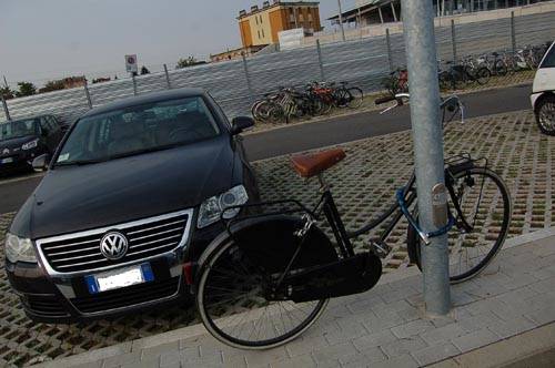 castellanza stazione fnm  biciclette