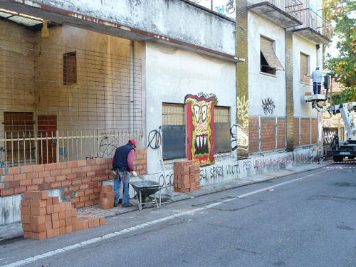 edera occupata casa cardano sgombero ultimi mohicani