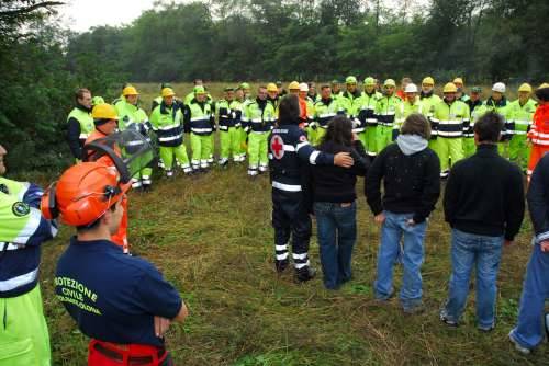 esercitazione croce rossa cri protezione civile zona 3 solbiate olona 16-10-2010 soccorso feriti