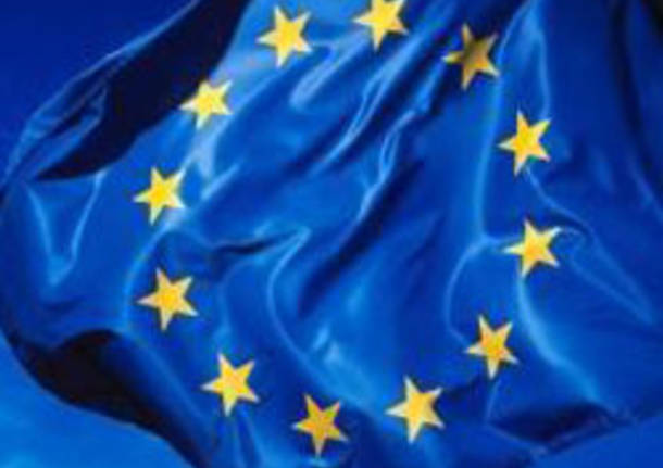 europa bandiera apertura