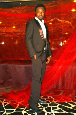 Koami Messan Agbekponou (detto Eze) Calendario Varese 2011