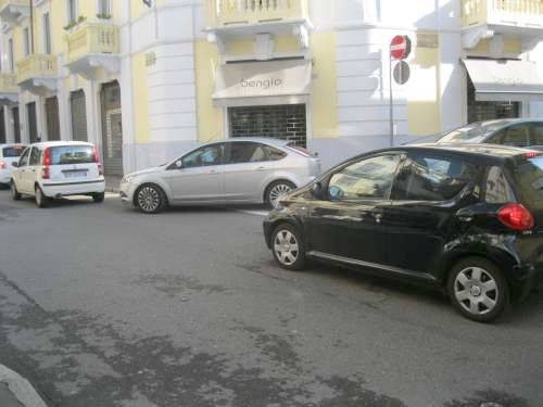 senza nome