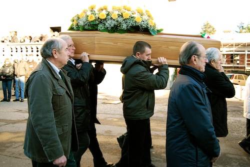 funerale gianni piotti sindaco albizzate