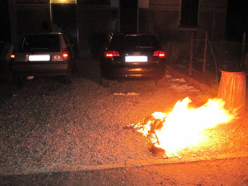 incendio cassonetto varese 2010