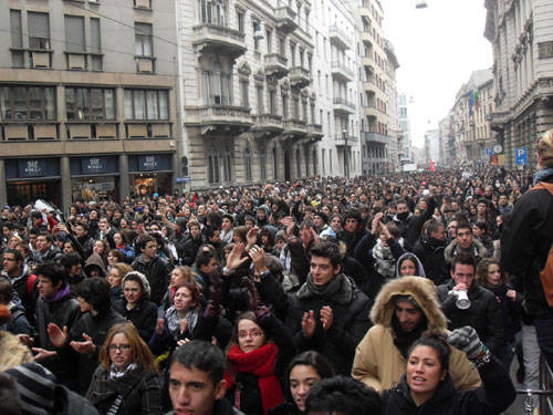 manifestazione milano protesta studenti 2010 30 novembre