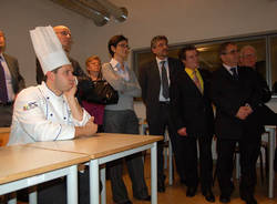 maria stella gelmini visita ipc falcone gallarate novembre 2010