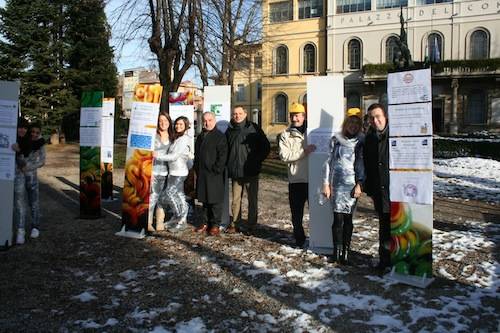 ragazzi impacchettati tradate