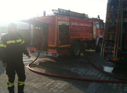 caronno pertusella incendio