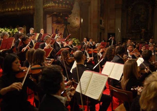 concerto natale basilica san giovanni busto arsizio 2010