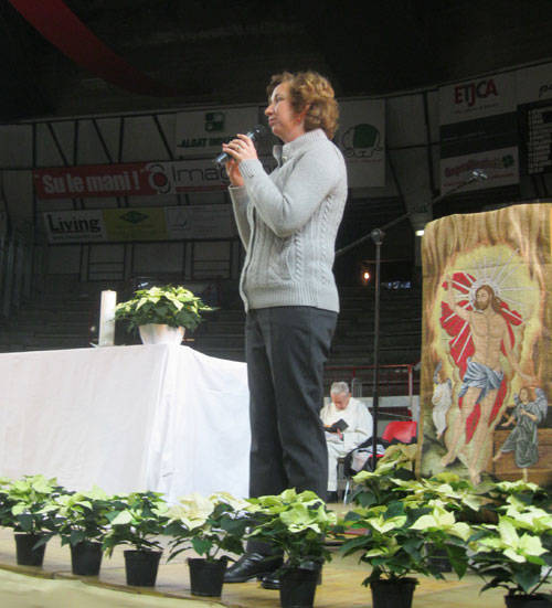 incontro con veggenti madonna medjugorie palazzetto