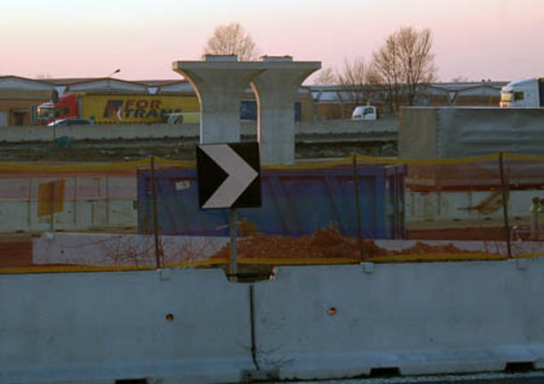 lavori cavalcavia a8 a9 autostrada dicembre 2010