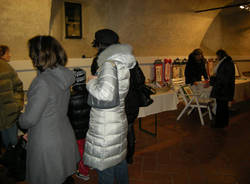 mercatino chiostro voltorre gavirate natale 2010