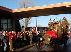 vigili del fuoco natale 2010 busto arsizio consegna regali