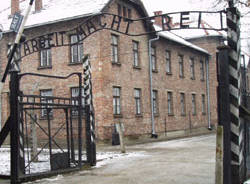 Auschwitz apertura