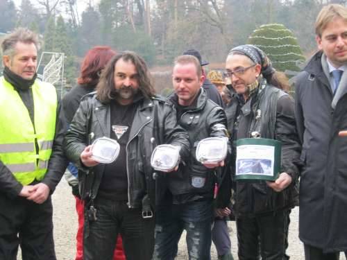 befana sindaco varese giardini estensi motociclisti 6-1-2011