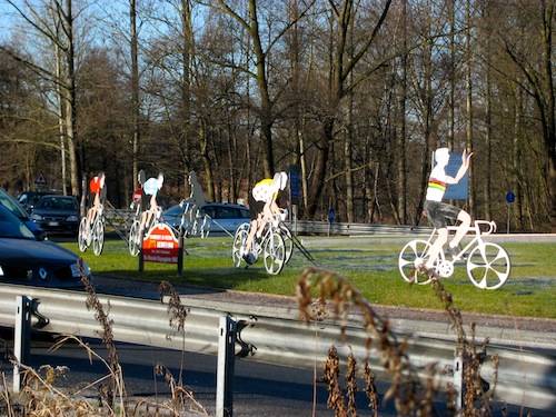 ciclisti padani rotonda buguggiate