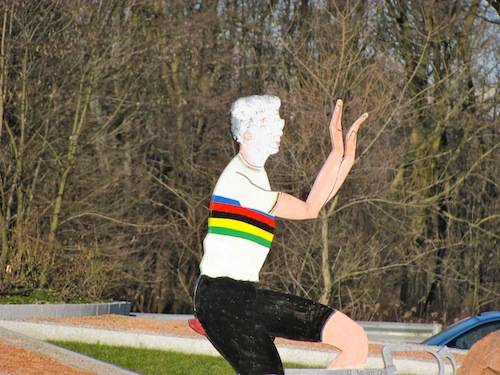 ciclisti padani rotonda buguggiate