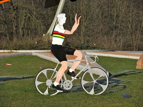 ciclisti padani rotonda buguggiate